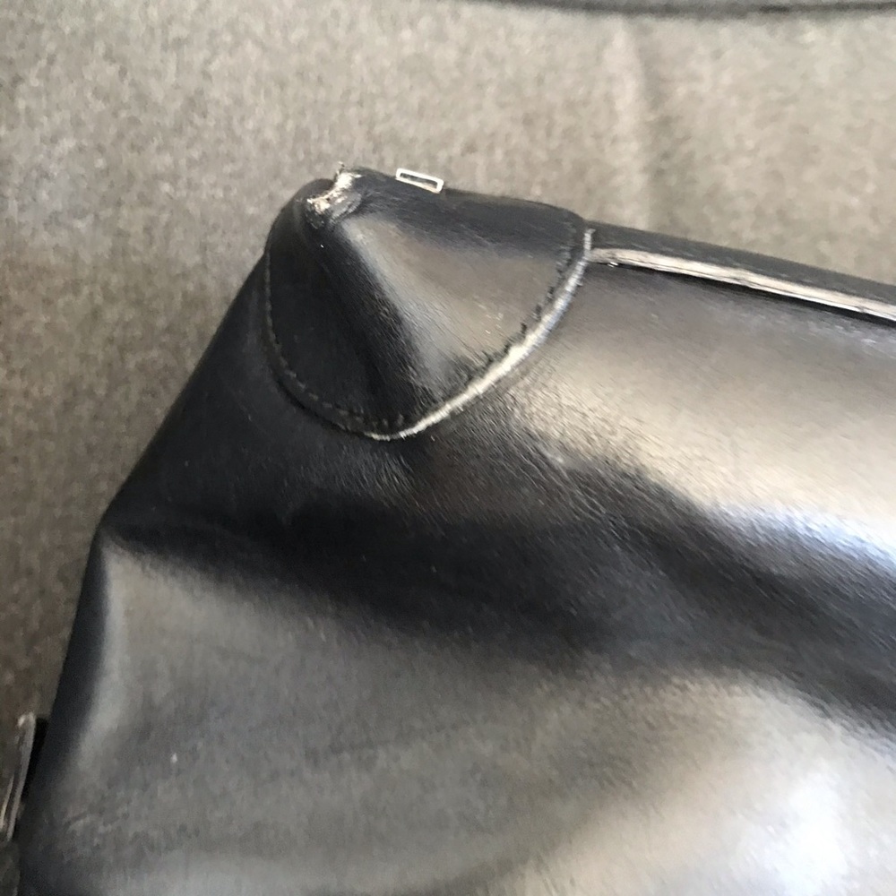 GUCCI vintage black leather bag - Picture 7 of 16